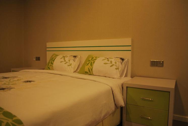 Mciti Suites Miri Buitenkant foto