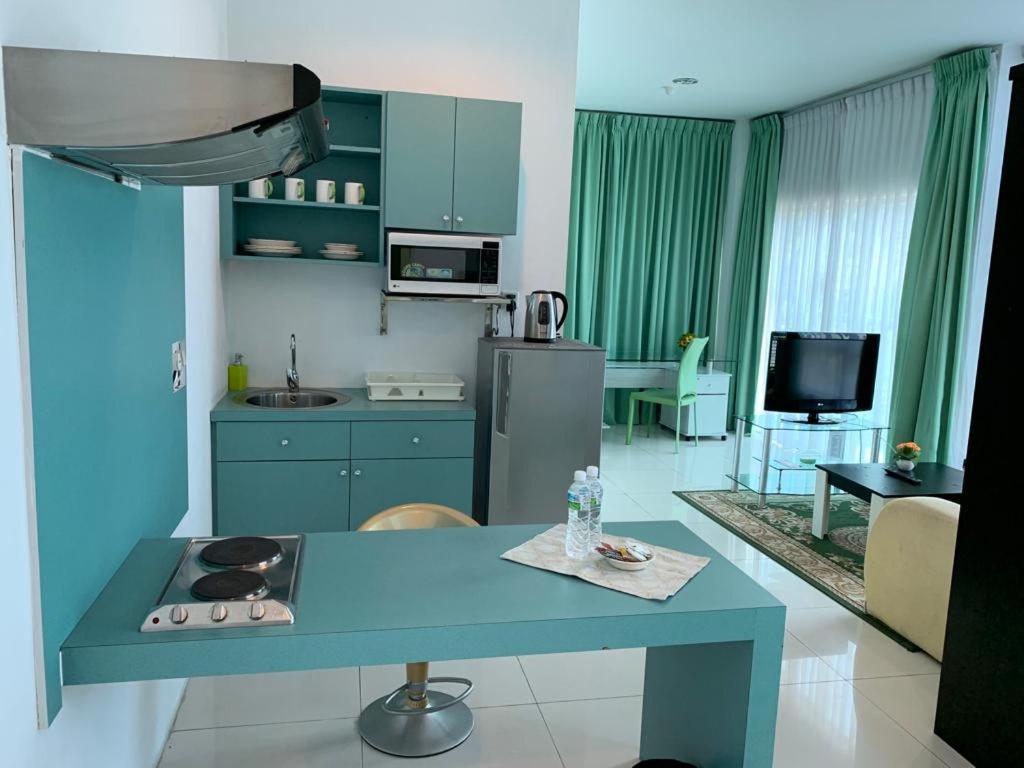 Mciti Suites Miri Buitenkant foto