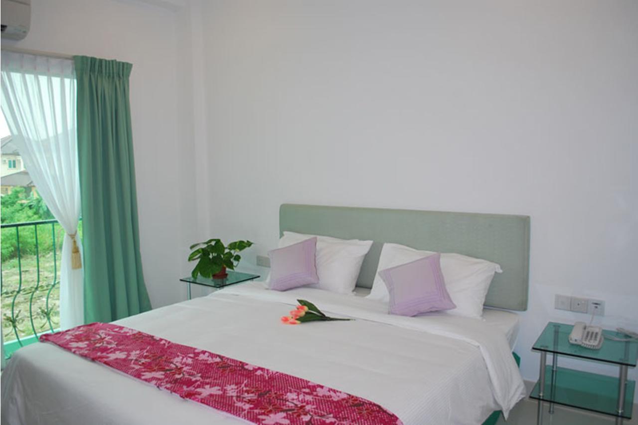 Mciti Suites Miri Kamer foto