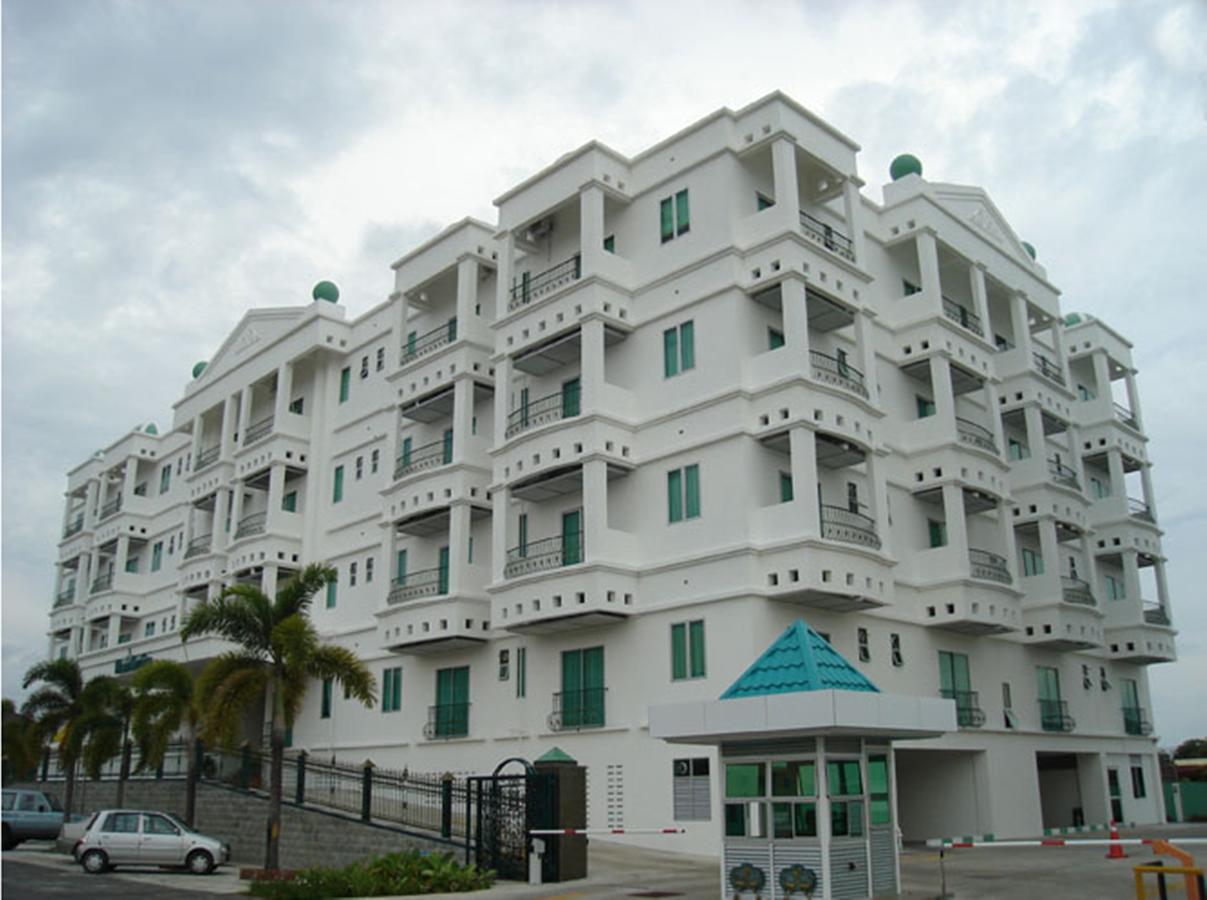 Mciti Suites Miri Buitenkant foto